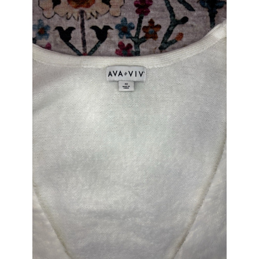 Ava & Viv Fuzzy Sweater Top Womens 4X White Long Sleeve V Neck Button Up - Picture 3 of 8